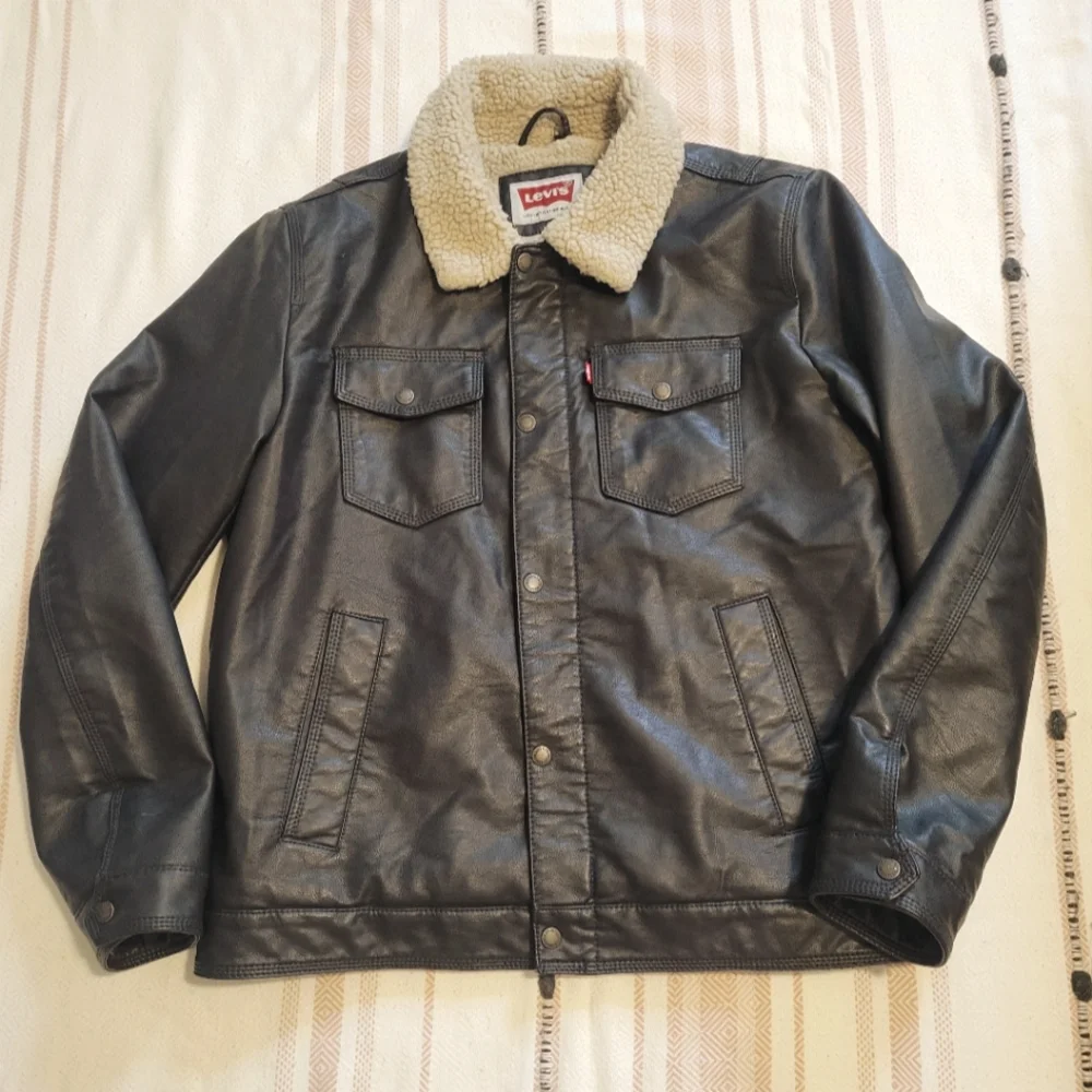 Levi's men brown faux leather with sherpa heavy jacket M